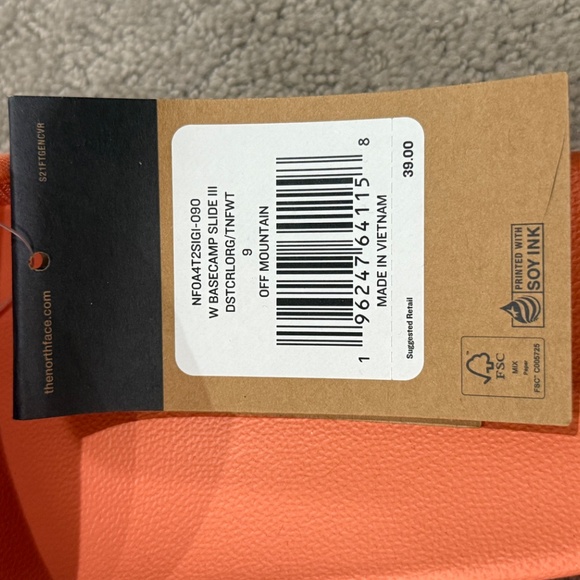 NWT The North Face Women's Basecamp III Slide, 9, Dusty Coral Orange/TNF White - Picture 4 of 4